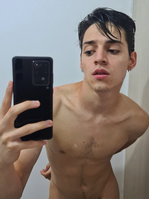 alejorestrepo onlyfans leaked picture 2