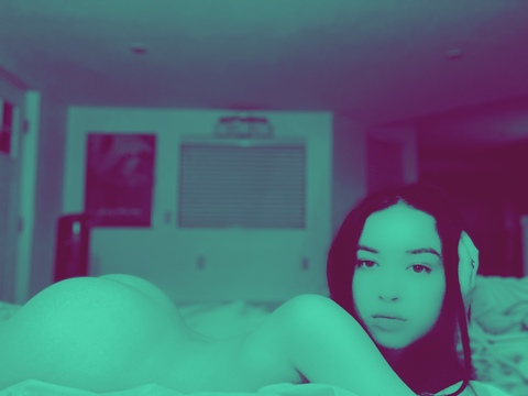 Header of avawhiteonly1