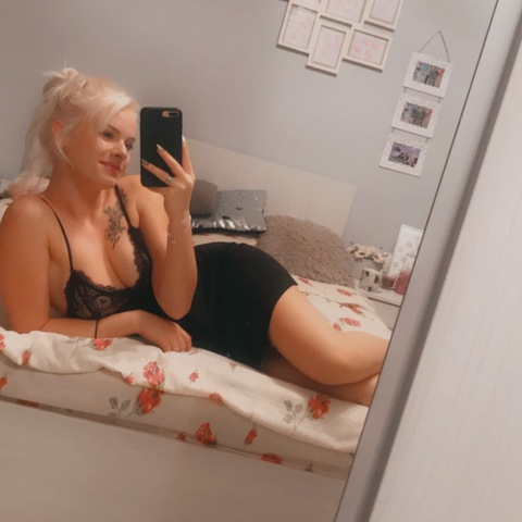 blondiebaby213 onlyfans leaked picture 2