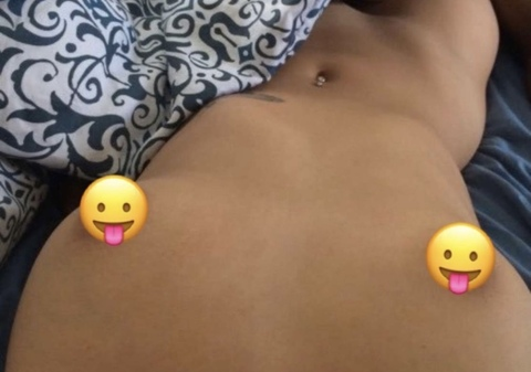 glo.stefaa onlyfans leaked picture 2