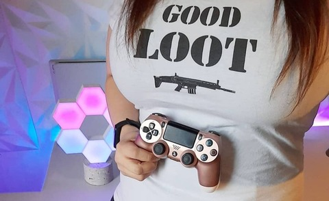 Header of just.a.gamergirl