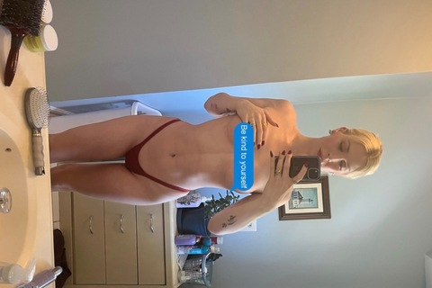 nicolaroselawton onlyfans leaked picture 2