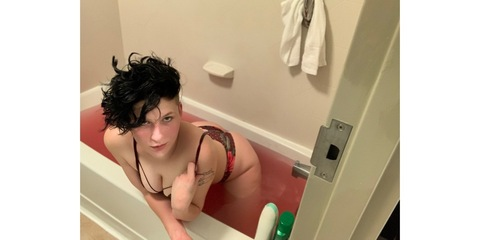 nikkigreyson onlyfans leaked picture 2