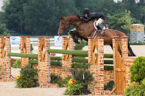 Header of porschaequestrian