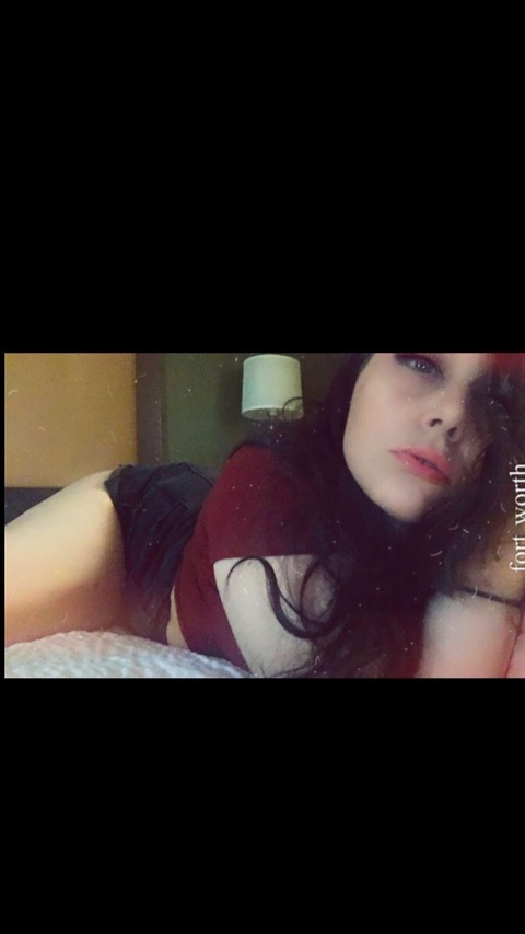 pretttylilthanng onlyfans leaked picture 2