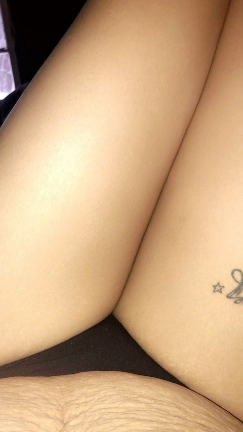 queenash1806 onlyfans leaked picture 2