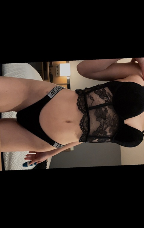 rosiieeeeee onlyfans leaked picture 2