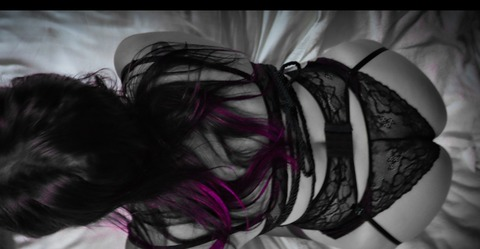 Header of roxxxycmmings