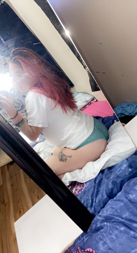 sexiilexii1024 onlyfans leaked picture 2