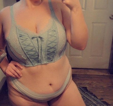 sonnyflower onlyfans leaked picture 2