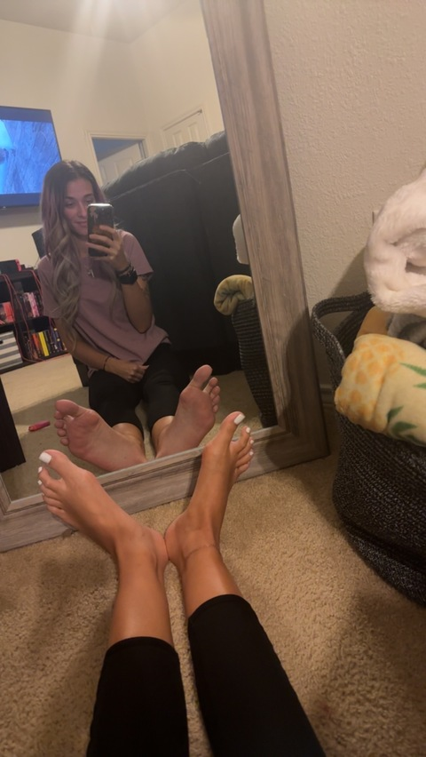 taleof10toes onlyfans leaked picture 2