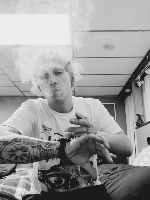 Header of tattedstoner4_20