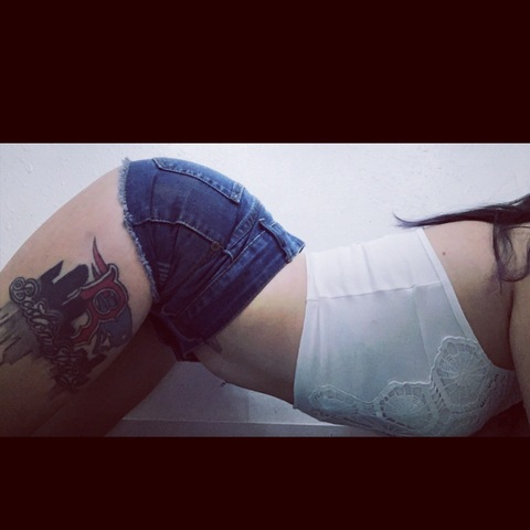 Header of tattooedtootsiee